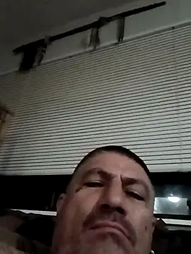 Snapshot of B_DOGG69 chatting on 02/26/25, 06:58 B DOGG69 online show from 02/26/25, 06:58
