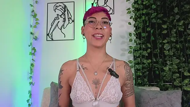 MiaMorgan  online show from 12/20/25, 02:35