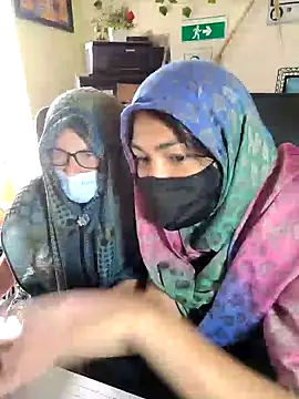 Snapshot of NAJWA-ARAB chatting on 12/16/24, 05:33 NAJWA-ARAB online show from 12/16/24, 05:33