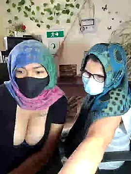 Snapshot of NAJWA-ARAB chatting on 12/17/24, 05:36 NAJWA-ARAB online show from 12/17/24, 05:36