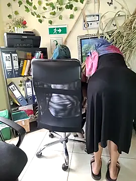 Snapshot of NAJWA-ARAB chatting on 12/27/24, 02:43 NAJWA-ARAB online show from 12/27/24, 02:43