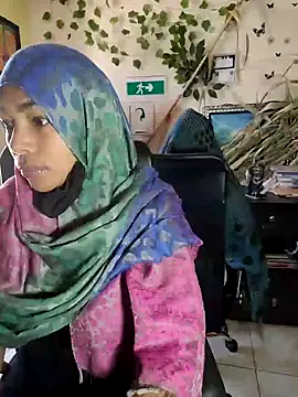 Snapshot of NAJWA-ARAB chatting on 01/27/25, 02:13 NAJWA-ARAB online show from 01/27/25, 02:13