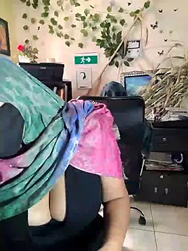 Snapshot of NAJWA-ARAB chatting on 01/28/25, 02:31 NAJWA-ARAB online show from 01/28/25, 02:31