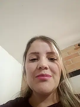 sally smiling online show from 05/09/26, 06:24