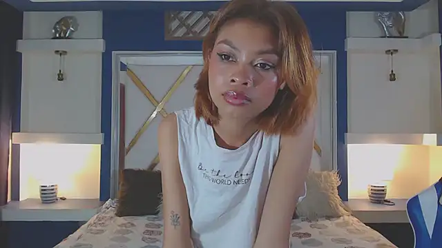 Perla prg online show from 02/13/25, 10:22