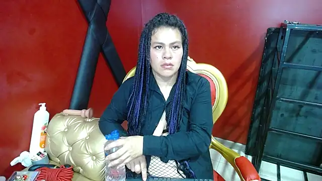 Lauanee22 online show from 12/02/24, 08:11