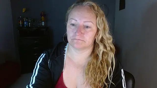 Snapshot of emperabigbootybigass chatting on 01/25/25, 12:16 emperabigbootybigass online show from 01/25/25, 12:16