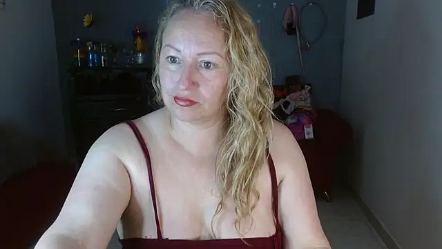 Snapshot of emperabigbootybigass chatting on 01/25/25, 03:20 emperabigbootybigass online show from 01/25/25, 03:20