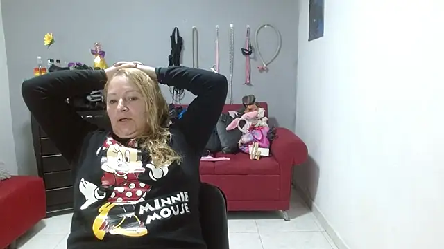 Snapshot of emperabigbootybigass chatting on 02/10/25, 12:18 emperabigbootybigass online show from 02/10/25, 12:18
