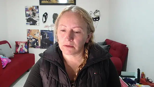 Snapshot of emperabigbootybigass chatting on 10/02/25, 12:23 emperabigbootybigass online show from 10/02/25, 12:23