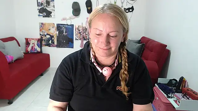 Snapshot of emperabigbootybigass chatting on 10/04/25, 12:19 emperabigbootybigass online show from 10/04/25, 12:19