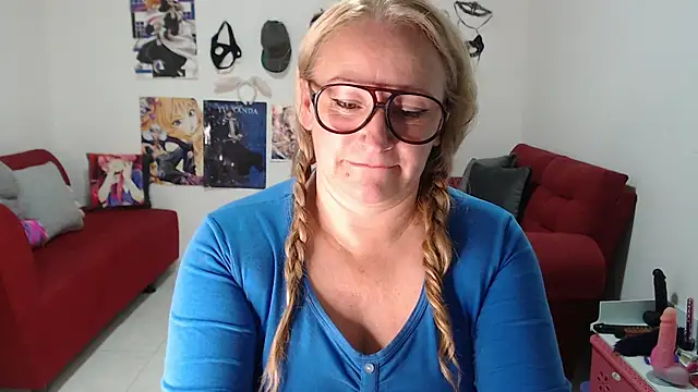 Snapshot of emperabigbootybigass chatting on 10/09/25, 12:19 emperabigbootybigass online show from 10/09/25, 12:19