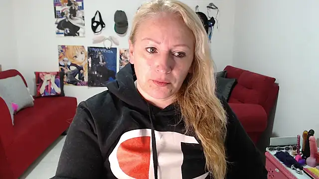 Snapshot of emperabigbootybigass chatting on 10/16/25, 12:28 emperabigbootybigass online show from 10/16/25, 12:28