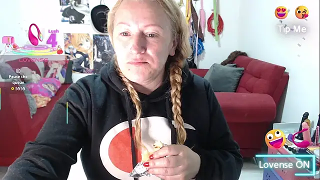 emperabigbootybigass online show from 10/31/25, 12:28