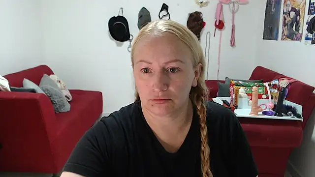 emperabigbootybigass online show from 12/17/25, 12:11