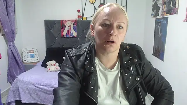 emperabigbootybigass online show from 06/04/26, 12:33