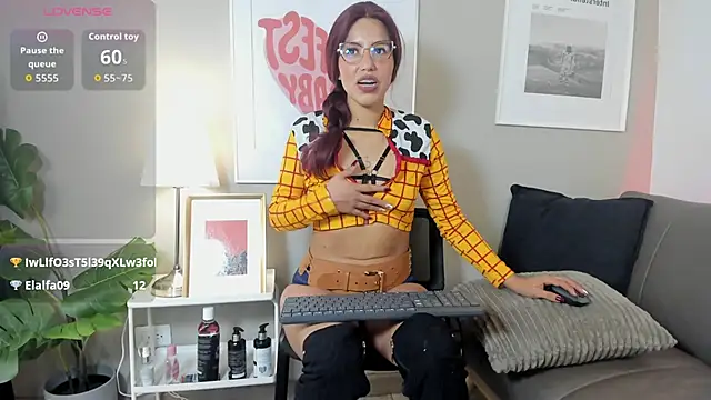 Lilith dh online show from 10/31/25, 11:33