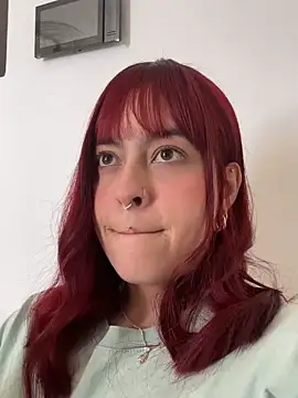 mia bonneett online show from 02/18/26, 08:05