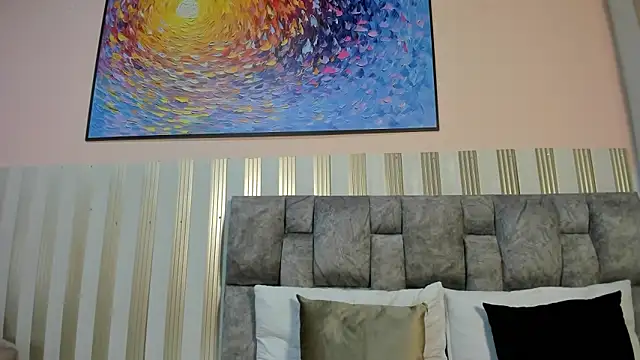 nova lane online show from 04/13/26, 08:03