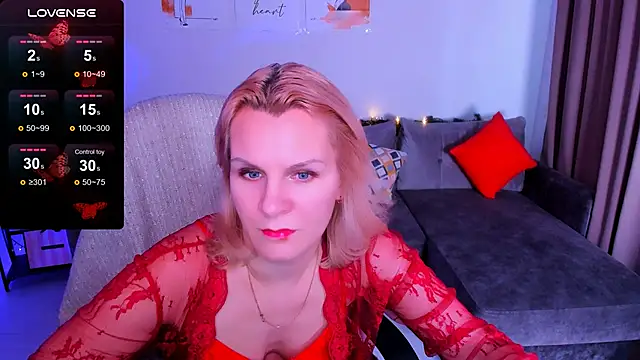 Snapshot of Louisa_Bay chatting on 01/17/25, 11:06 Louisa Bay online show from 01/17/25, 11:06