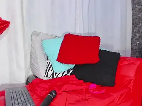 Xiomara-Suarez online show from 02/28/25, 01:47