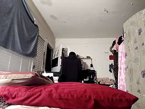 DevinToore online show from 11/18/25, 02:28