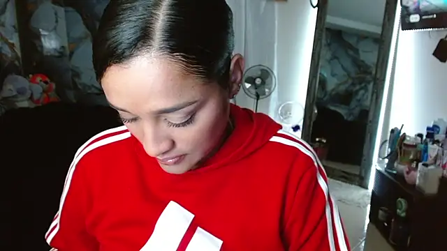 KatalinnaBrown online show from 11/11/25, 11:32