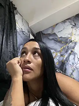 KatalinnaBrown online show from 02/06/26, 10:51