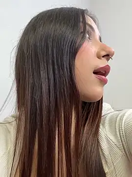 Snapshot of Emily_Clark1 chatting on 09/18/25, 05:20 Emily Clark1 online show from 09/18/25, 05:20