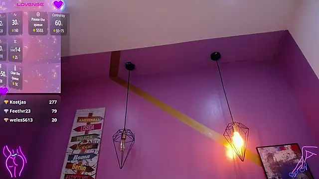 Snapshot of MadameDamn chatting on 01/17/25, 06:02 MadameDamn online show from 01/17/25, 06:02