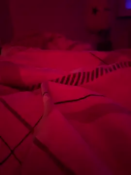 Snapshot of MetalJoint2 chatting on 11/27/25, 10:56 MetalJoint2 online show from 11/27/25, 10:56