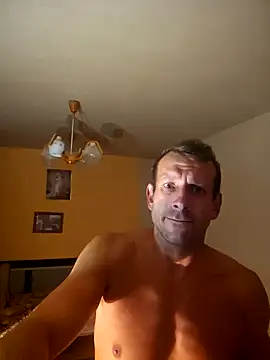 Snapshot of DonCristian chatting on 09/28/25, 02:55 DonCristian online show from 09/28/25, 02:55