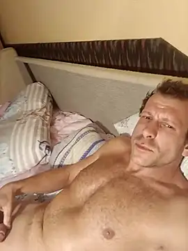 Snapshot of DonCristian chatting on 10/26/25, 10:47 DonCristian online show from 10/26/25, 10:47