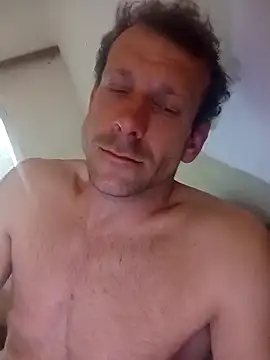 Snapshot of DonCristian chatting on 03/29/26, 02:28 DonCristian online show from 03/29/26, 02:28