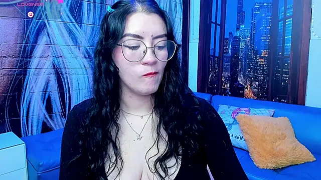 Snapshot of Violetaa_diazz chatting on 02/02/25, 12:19 Violetaa diazz online show from 02/02/25, 12:19