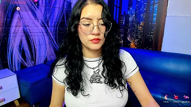 Snapshot of Violetaa_diazz chatting on 02/26/25, 12:16 Violetaa diazz online show from 02/26/25, 12:16