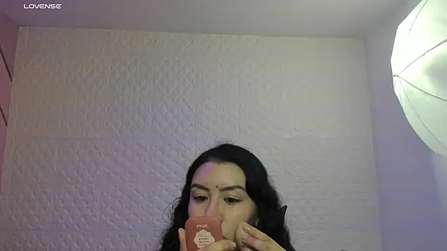 Snapshot of Violetaa_diazz chatting on 09/30/25, 09:09 Violetaa diazz online show from 09/30/25, 09:09