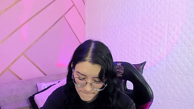 Violetaa diazz online show from 01/14/26, 09:20