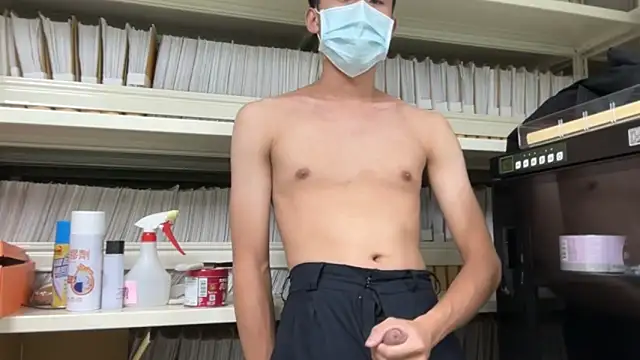 Benson18y online show from 09/18/25, 08:16