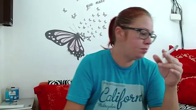 LadyHellene online show from 10/18/25, 06:37