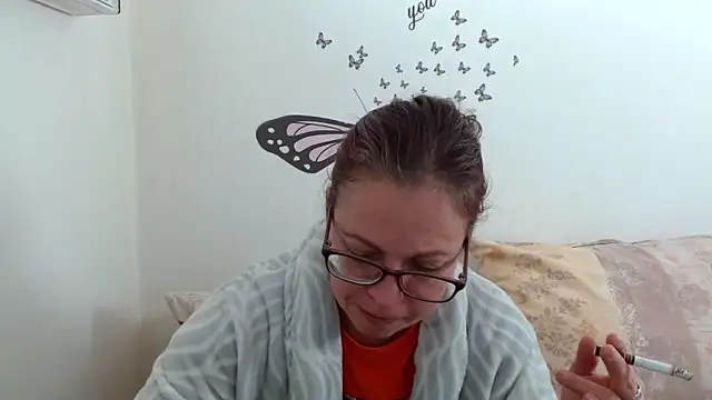 LadyHellene online show from 03/05/26, 06:42