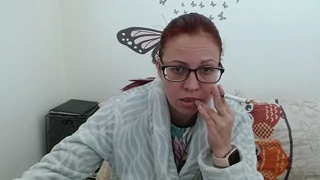 LadyHellene online show from 04/10/26, 10:09