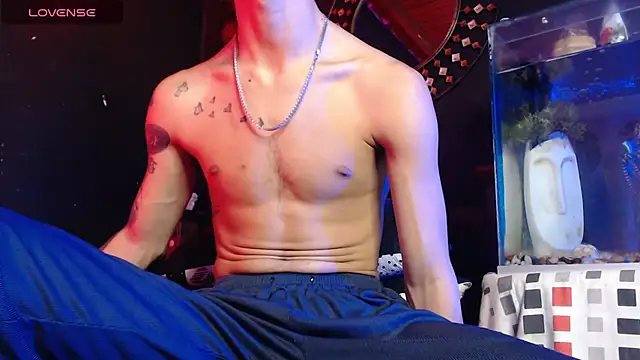 Godly huan online show from 12/14/25, 11:04