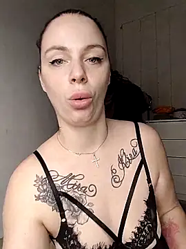 Lola Hale online show from 03/06/25, 05:54