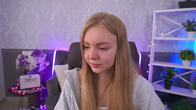 EmilySunshineS online show from 11/19/25, 08:03