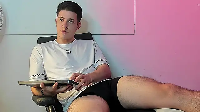 Adan rivas  online show from 01/14/25, 01:58