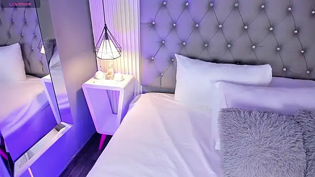 VioletthaRous online show from 02/18/26, 10:39