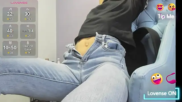  candy jade  online show from 12/14/25, 11:59