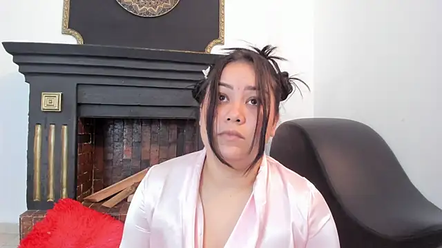 Snapshot of victoriajk chatting on 03/08/25, 04:50 victoriajk online show from 03/08/25, 04:50