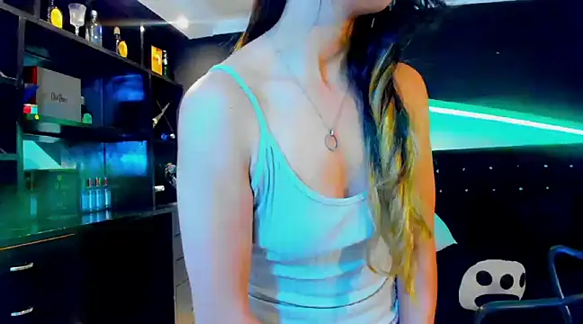 Coral Gibson online show from 03/04/25, 06:39